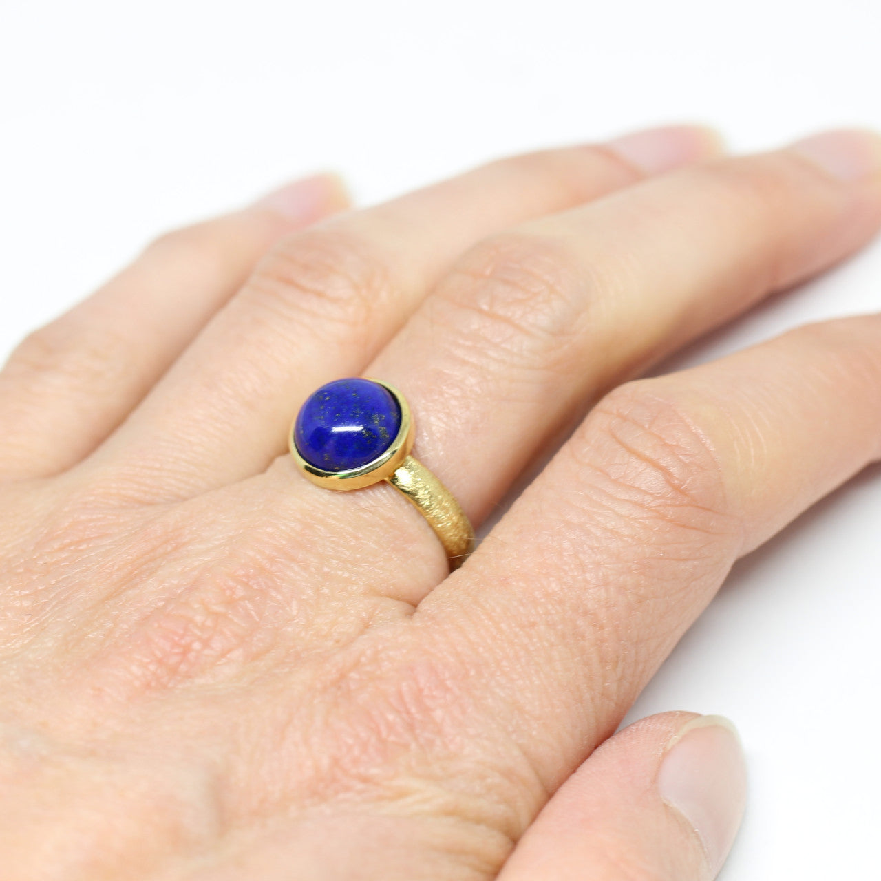 Ring in 333 Gelbgold mit Lapislazuli