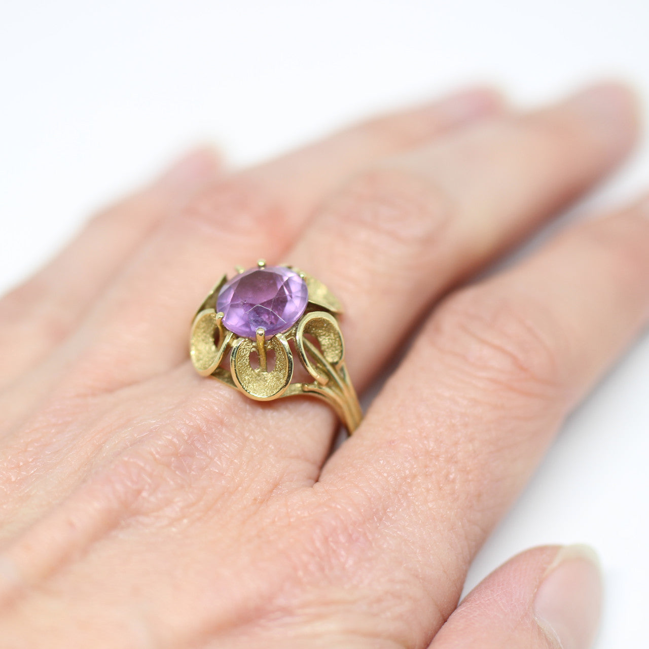 Ring in 585 Gelbgold mit Amethyst Größe 61